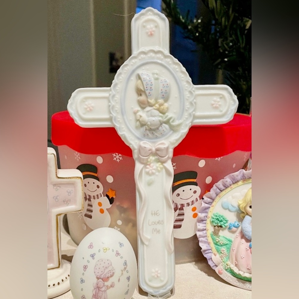 Precious Moments ceramic cross